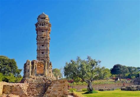 L'Assedio di Chittorgarh: Un Simbolo di Resistenza Rajputa contro la Nascente Impero Moghul