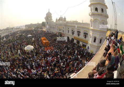  L'Assedio di Lahore:  Un Scontro Epico tra Mughal e Sikh per il Controllo del Punjab