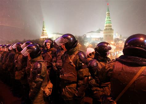 La Protesta di Bolotnaya, Un'Espressione di Disillusione Civile e Un Simbolo della Nascente Opposizione Russa nel XXI Secolo